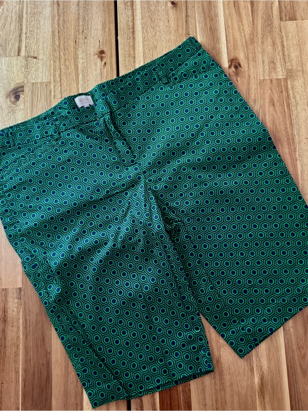 Laundry by Shelli Segal Green and Navy Hexagon Print Shorts